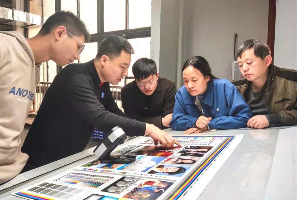 凝(níng)心聚力，向标準化(hua)、數據化和規範化(hua)邁進