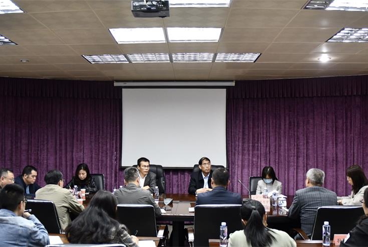 海(hǎi)峽出版發行集團(tuan)黨委委員、紀委書(shū)記、監察專員孫強(qiang)到印務集團開展(zhan)制度建設及執行(háng)情況專題調研