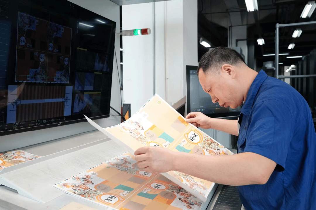 使命在(zai)肩 笃行不怠 全力(li)以赴保障“課前到(dao)書”